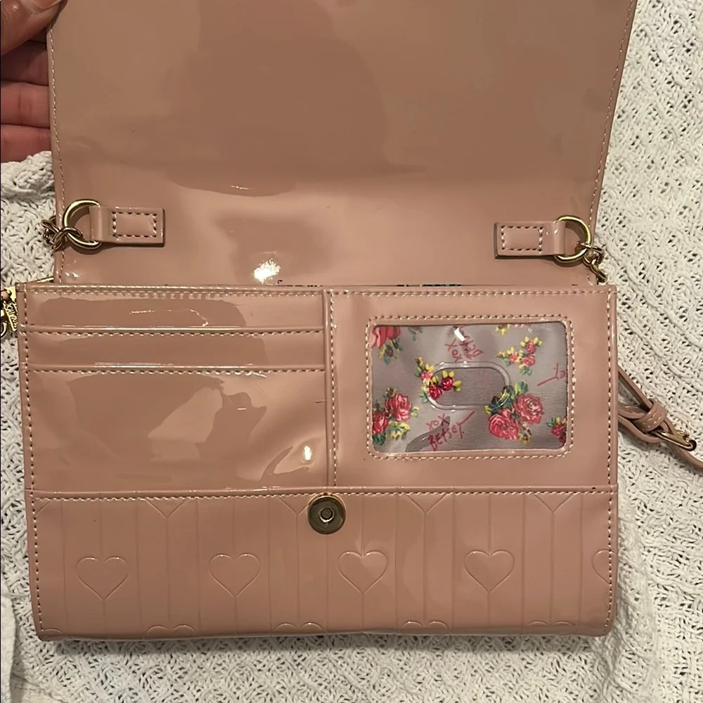 Betsey Johnson Tan Crossbody Bag with Bow Detail - Picture 3 of 5